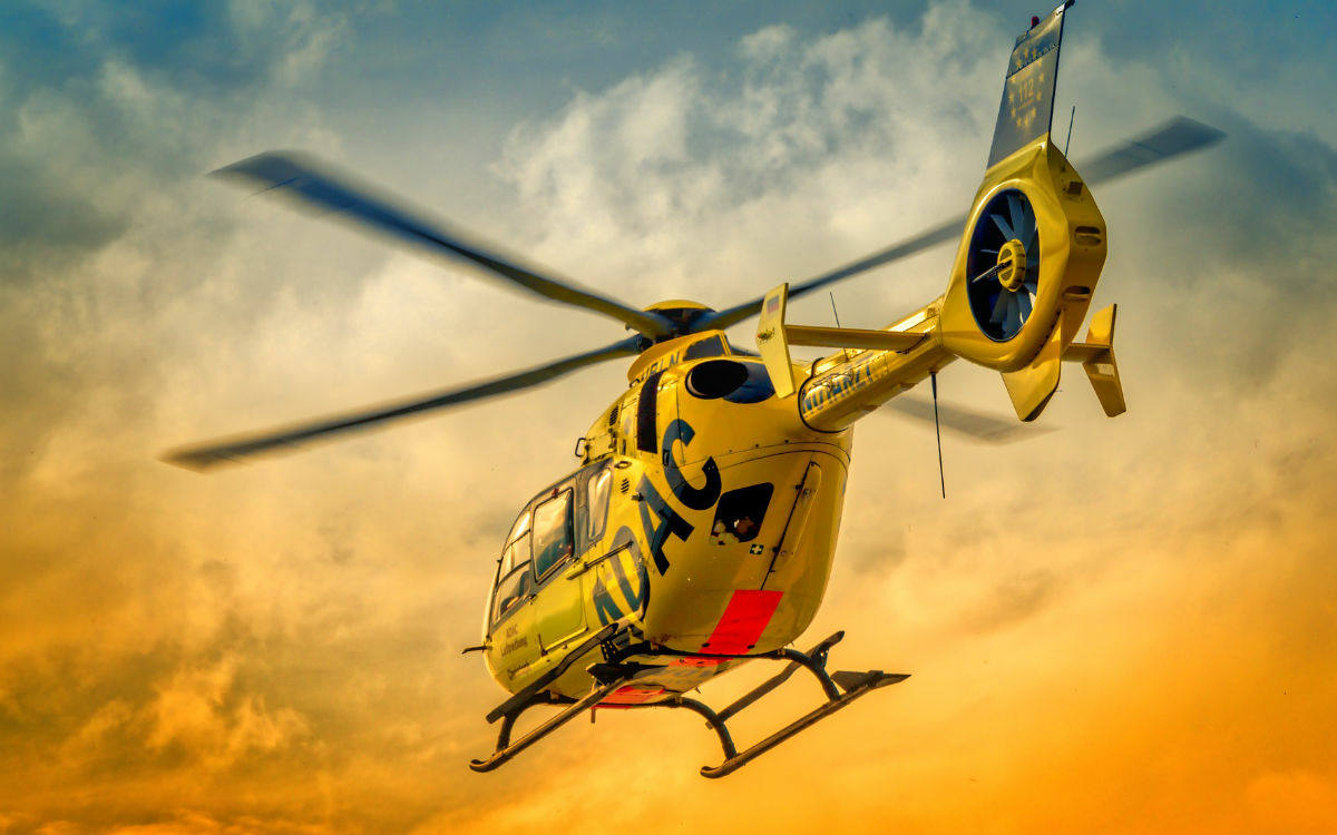 Nach einem Unfall auf der A9 am Mittwoch morgen musste ein Verletzter mit dem Hubschrauber ins Krankenhaus geflogen werden. Symbolfoto: Pixabay
