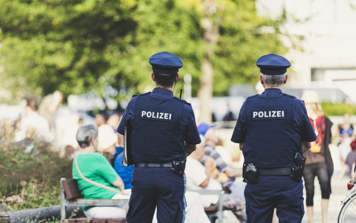 Groß-Kontrolle zur Einhaltung der Maskenpflicht in Bayern ...