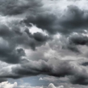 Nach einem freundlichen Start in die Woche steigt das Unwetterpotential am Donnerstag und Freitag stark. Symbolfoto: Pixabay