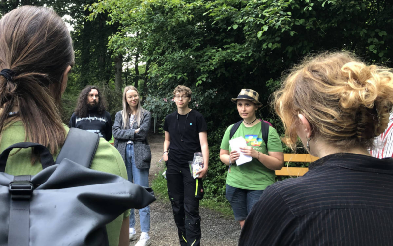 Die queere Tierpark-Führung durch den Röhrenseepark gehört zum Programm der Pride-Week des Queer Bayreuth e.V. Foto: Stefanie Schweinstetter