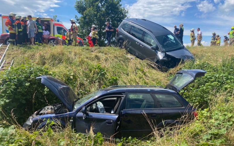 Auf der B303 kam es am vergangenen Samstag zu einen größeren Unfall. Foto: Polizeiinspektion Stadtsteinach