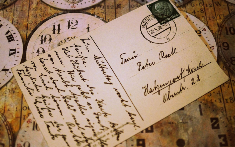 Besucher können am 30. Juli im 1. Obergeschoss des RW21 Erläuterungen von Dr. Frank Piontek zur Postkartensammlung aus der Literaturgeschichte erhalten. Symbolbild: Pixabay