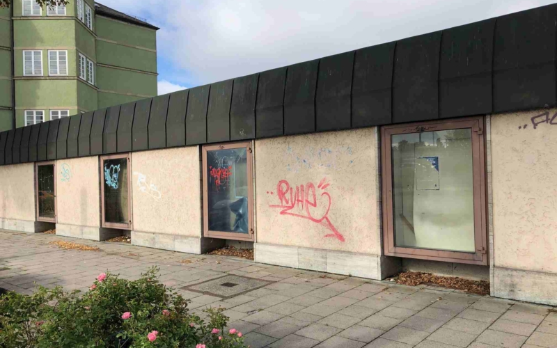 Schaukästen an der Humboldt Realschule vor der Umgestaltung, Quelle: Humboldt-Realschule