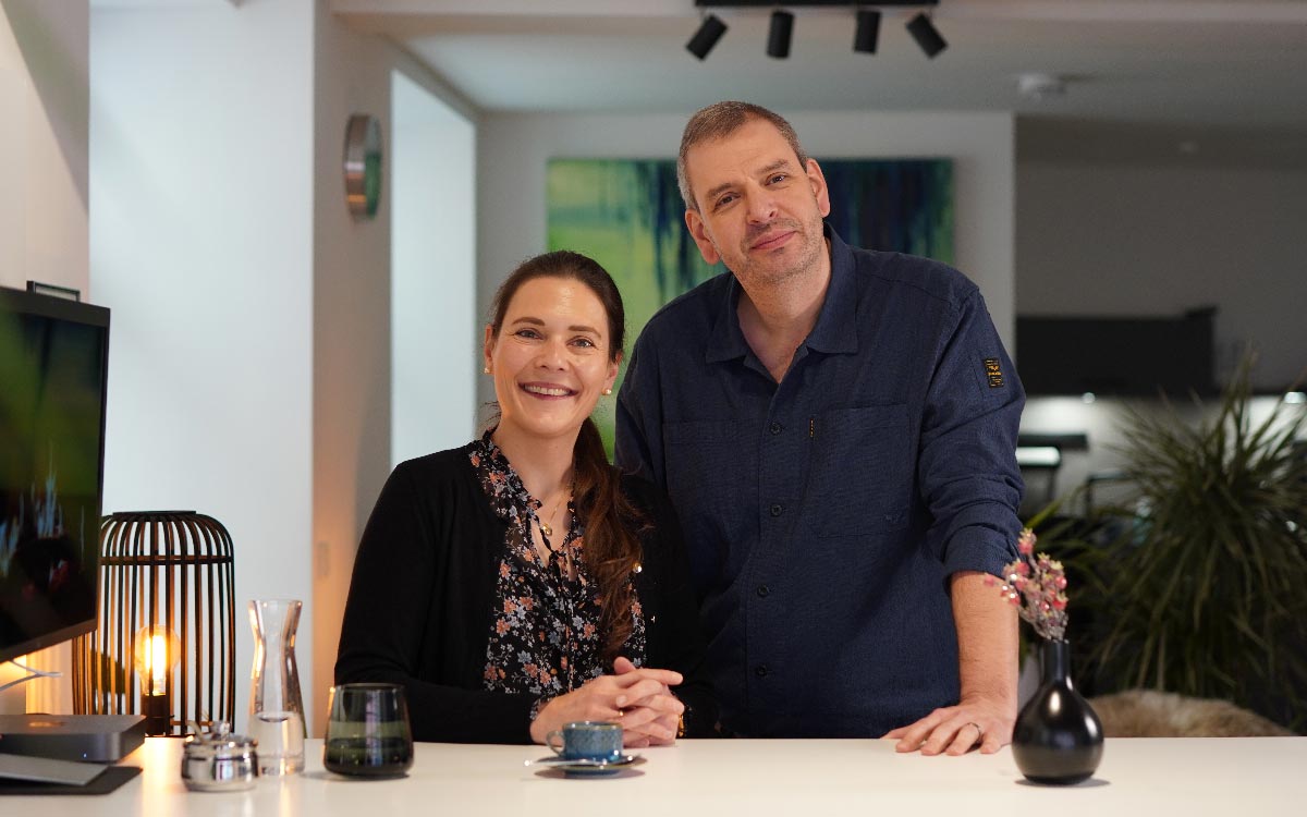 Familie Egginger in ihrem Gedankencafé Bauch über Kopf. ©Bauch über Kopf