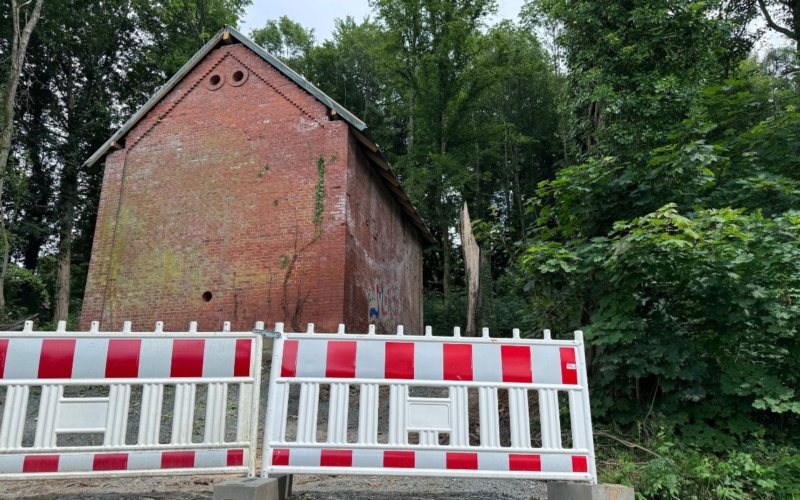 Das Eishaus gehört zu den großen Projekten im Schlosspark ©bt-Redaktion