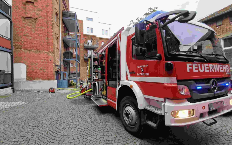 Die Feuerwehr beim Einsatz im Kreuz. Foto: Freiwillige Feuerwehr Bayreuth