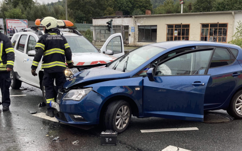 Unfall an der Kreuzung E.-C.- Baumann Straße und Saalfelder Straße ©Polizei Kulmbach