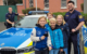 Die stolzen Finder Paul, Linus, Jakob und Zoe mit dem stellvertretenden Dienststellenleiter, Polizeihauptkommissar Matthias Potzel und Dienstgruppenleiter, Polizeikommissar Sebastian Barth. Foto: Polizeiinspektion Kulmbach